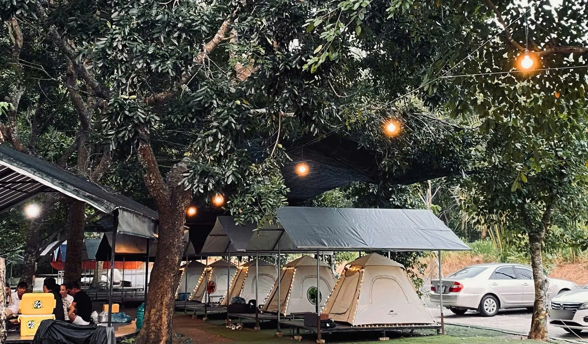 Khu Camping Thác Hoà Bình