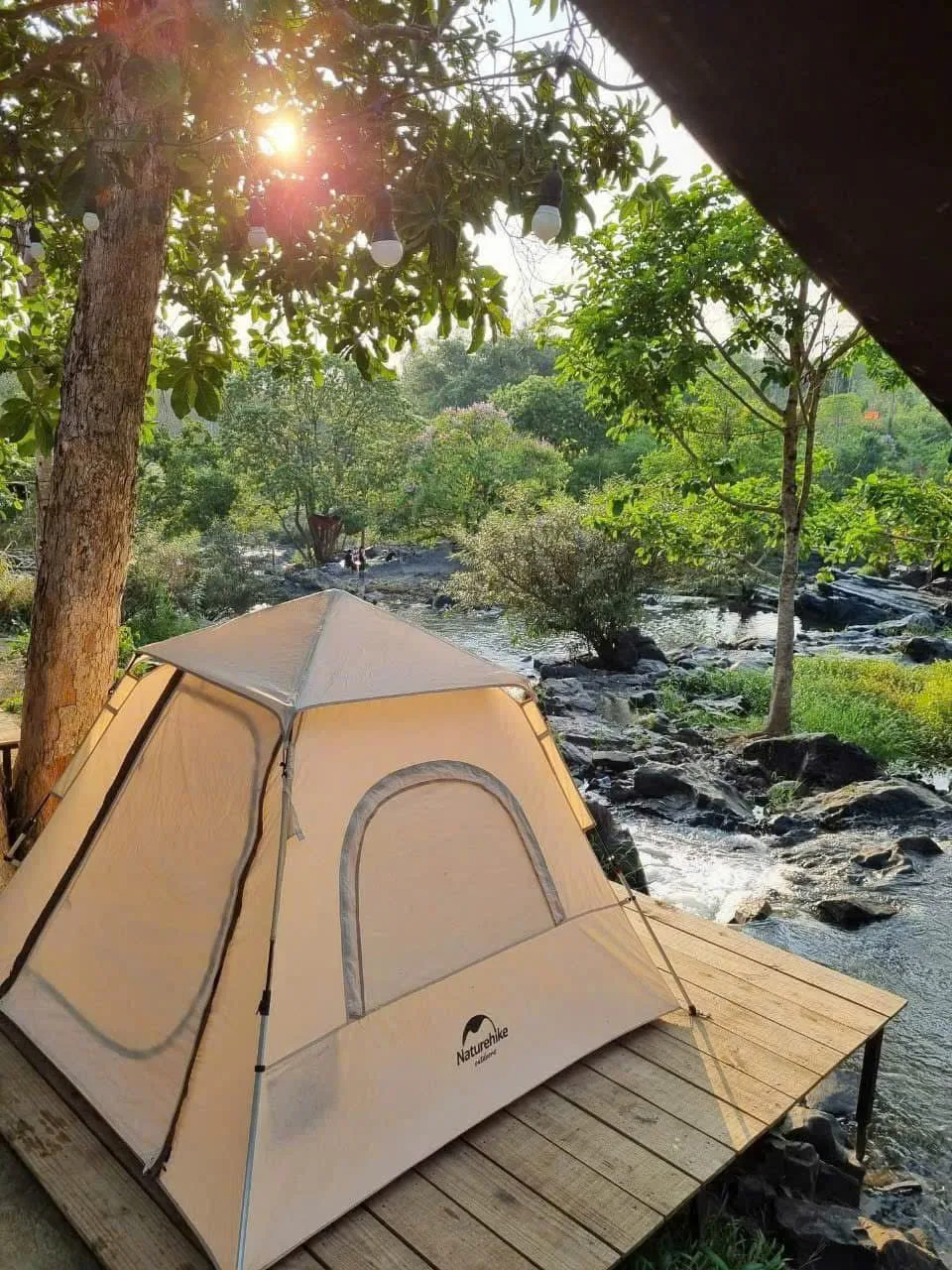 Khu Camping Thác Hoà Bình